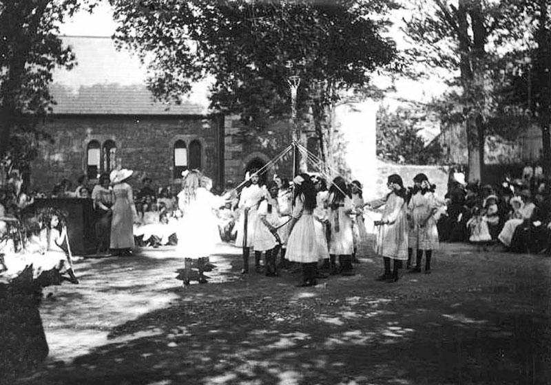 File:F21StMark'sGirlsSchool1913Maypole.jpg