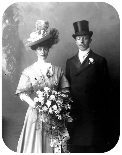File:S24ClarenceOulessPortrait32Wedding.png