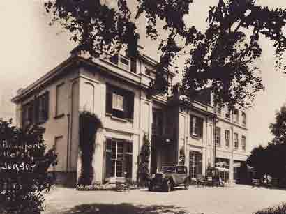 File:HotelBeauport.jpg