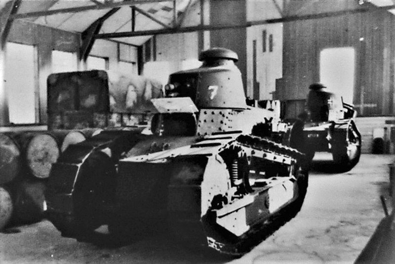File:F20TanksStPeter'sBarracksShed.jpg