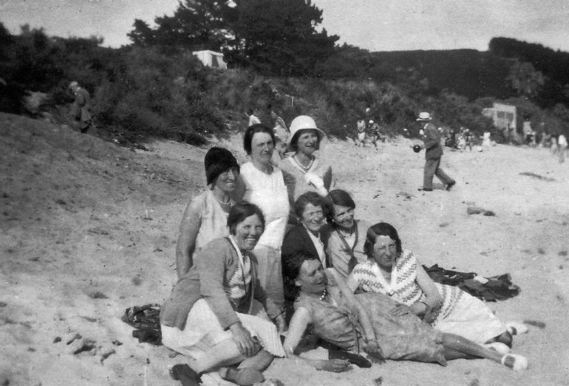 File:EB15StBreladeBeach1930.jpg
