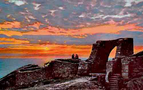 Grosnez Castle is in the north-west corner of the island. Nobody knows exactly when and why it was built