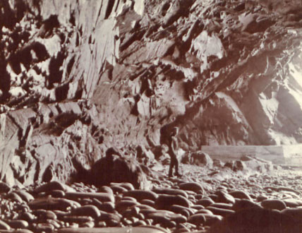 File:A18McDougalPlemontCave.jpg