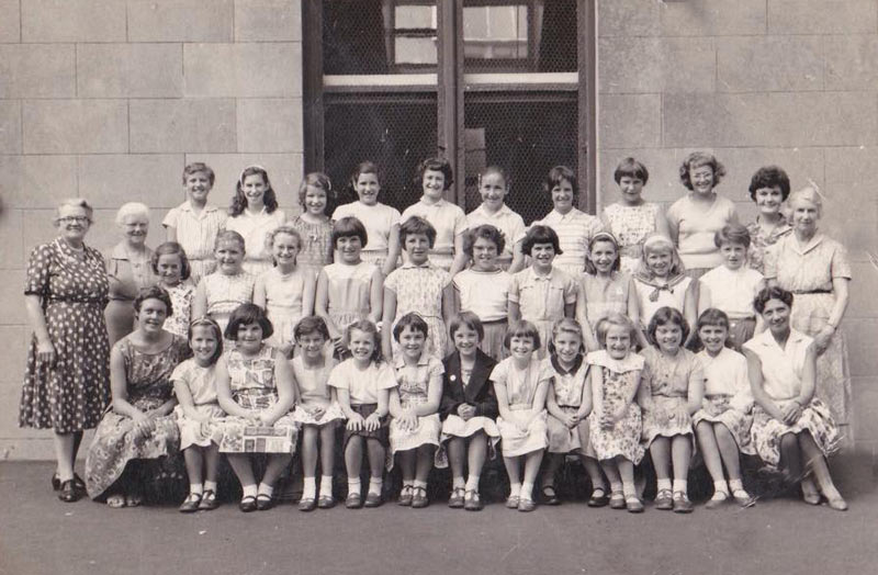 File:TP19HalkettPlaceSchoolMid-50s.jpg