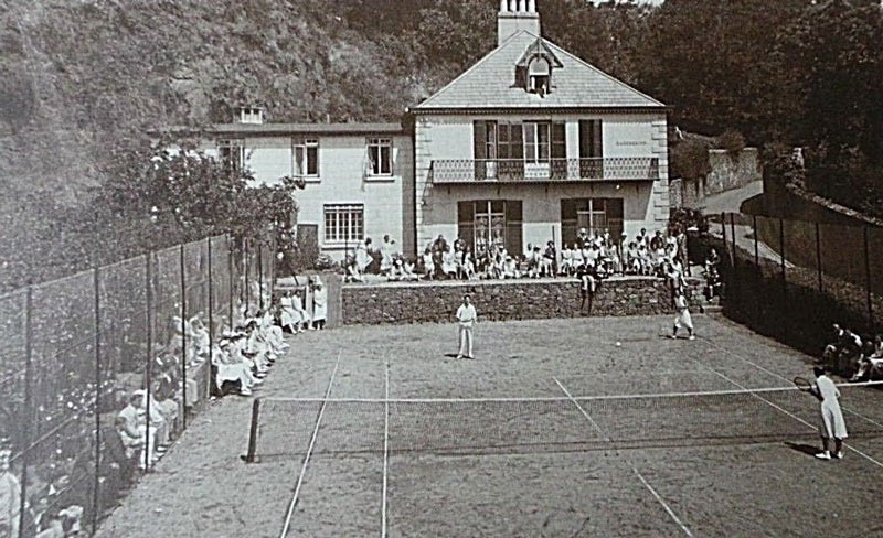 File:E18AberfeldyTennis2.jpg
