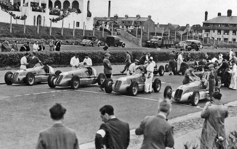 File:F17RoadRace1947Grid.jpg