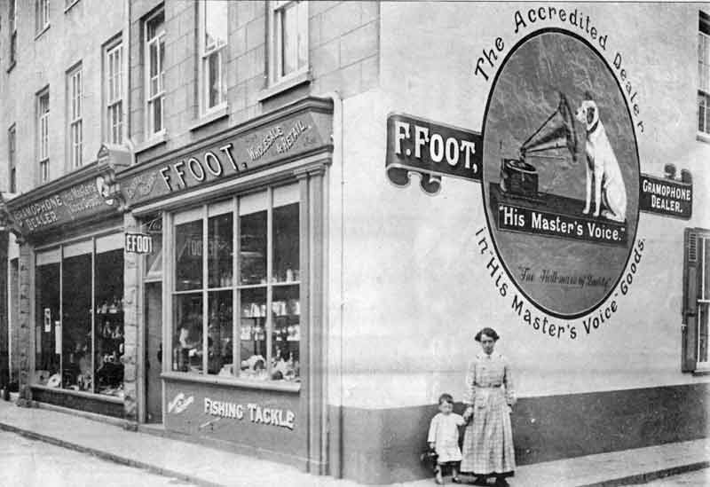 File:FootShop.jpg