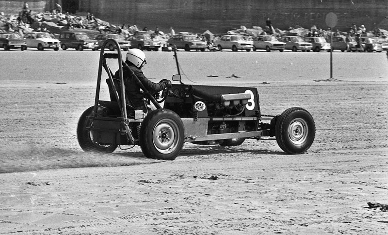 File:J17SandRacing1977a.jpg
