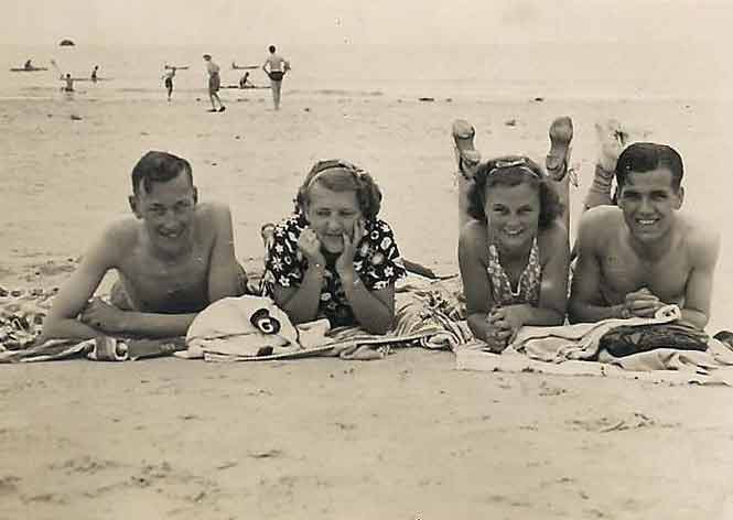 File:PorteletHotBeach1939i.jpg
