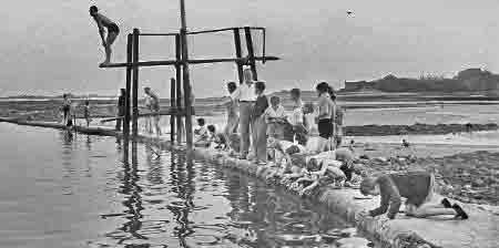 File:West-Park-Pool-1937.jpg