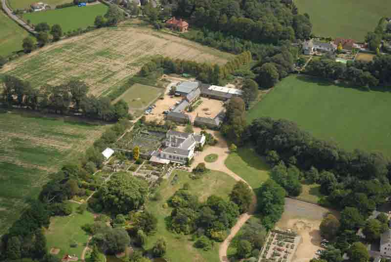 File:Aerial-SamaresManor2006a.jpg