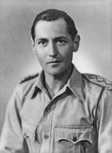Capt Bill Dixon, in Delhi (1942), husband of Hope de Gruchy