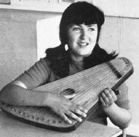 Learning to play the zither