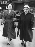 Elsie and Edna Richardson