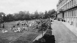 An early 20th century picture