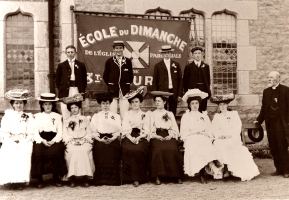 Photograph by Laurens of St Lawrence Sunday School teachers in 1903