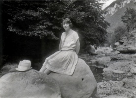 Edna Annie Carrel 1908-1996