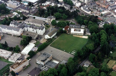 Highlands and d'Hautreee School