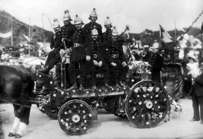The St Helier fire engine Lord St Helier made an appearance in the 1907 Battle of Flowers, driven by James Hibbs