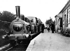 The engine Carteret waiting at Le Hocq station