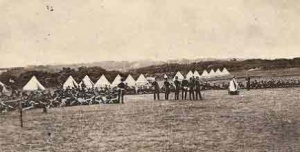 A service at the 1906 Don Bridge camp