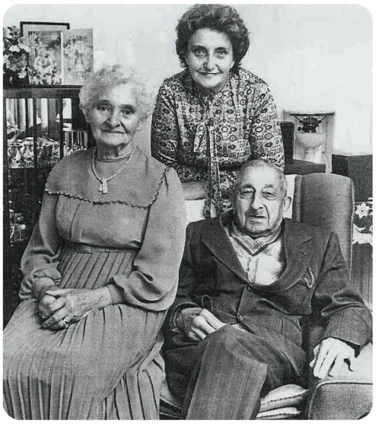 File:An23StanleyAmy&Elsie(LeCocq)&Eileen.png