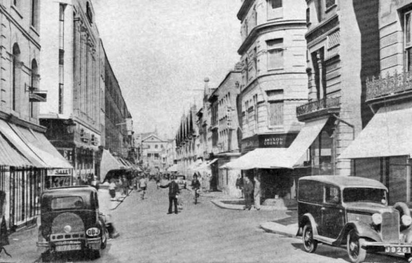 Halkett Place in 1950 ...