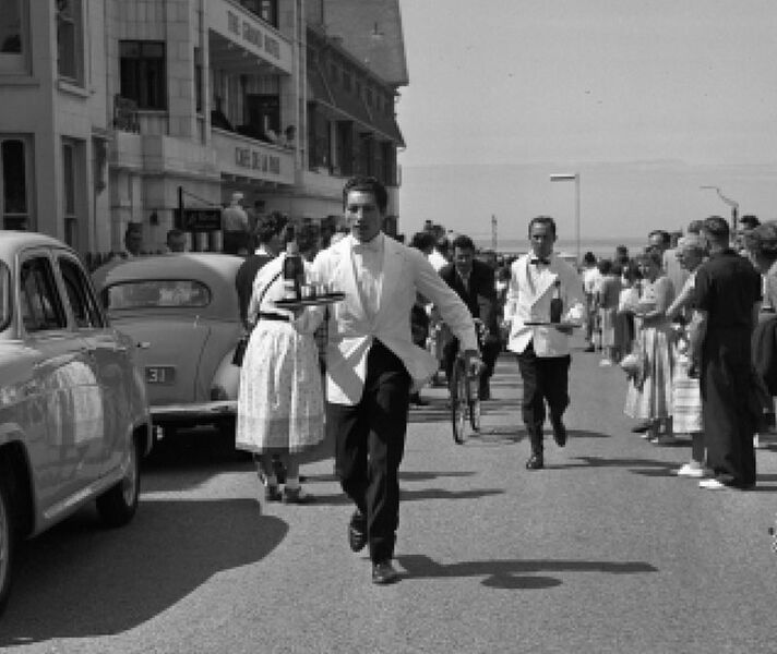 File:J25WaitersRace1957a.jpg