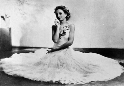 Paisnel's wife Joan in her ballerina days