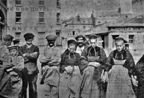 Breton farmworkers with Conway Street behind them in 1912