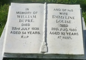 Mont a l’Abbe cemetery