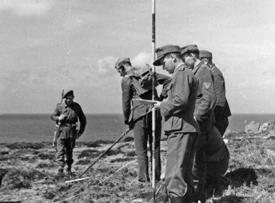Mine clearance by German prisoners