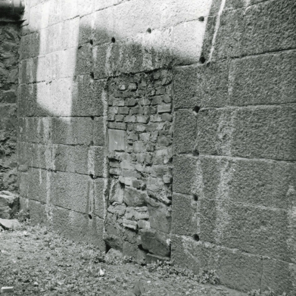 File:1955RestorationReport18BlockedDitchDoorway.png