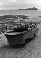 A DUKW arrives at West Park from Elizabeth Castle