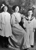 Philip Edward's wife Alice Maud, nee Tucker, with the couple's children Phyllis Helena and Philip Edward c 1910