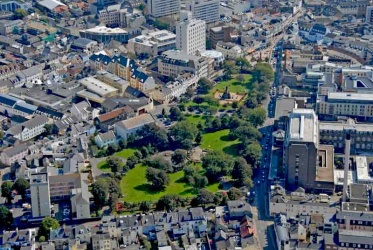 The Parade, a green park in the centre of St Helier, in 2006
