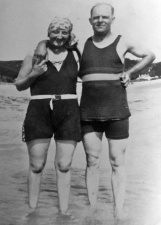1929 beachwear