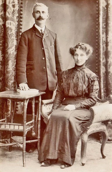 File:TP20AmeliaPallot(LeMarquand)&Husband.jpg