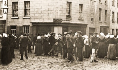 Farmworkers outside the pub in 1900