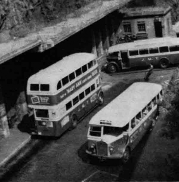 File:Bus1953SnowHill.jpg