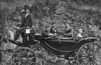 A smart Edwardian carriage for smart gentlemen
