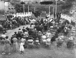 Laying the foundation stone of the Midvale Road headquarters