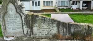 Old Mont a l’Abbe cemetery