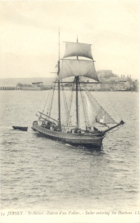 Sailing vessel enters the Harbour
