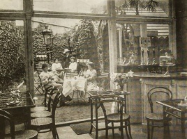 Bristol Hotel in 1903