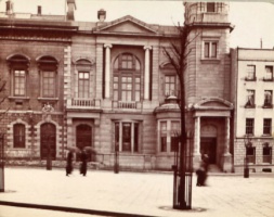 The new Public Library in the Royal Square