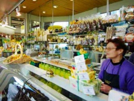 A market stall in 2005