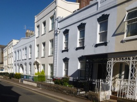 Turning left into Vauxhall Street (or should it be simply Vauxhall? I'm never sure which is right) we find more terraces, but on a much smaller scale ...