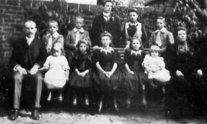 Charles Gruchy and family in 1900