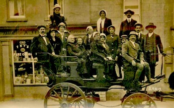 A horse-drawn charabanc in St Helier